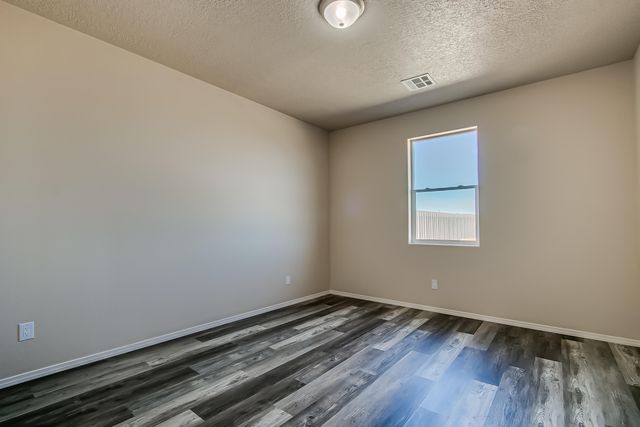 32 2nd Street NE, Rio Rancho, NM 87124