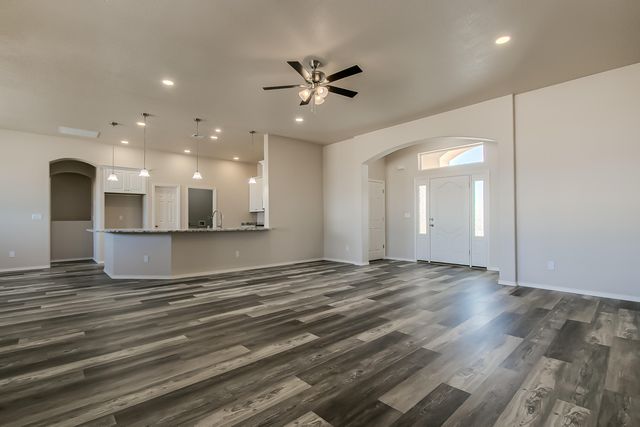 32 2nd Street NE, Rio Rancho, NM 87124