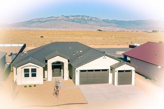 32 2nd Street NE, Rio Rancho, NM 87124