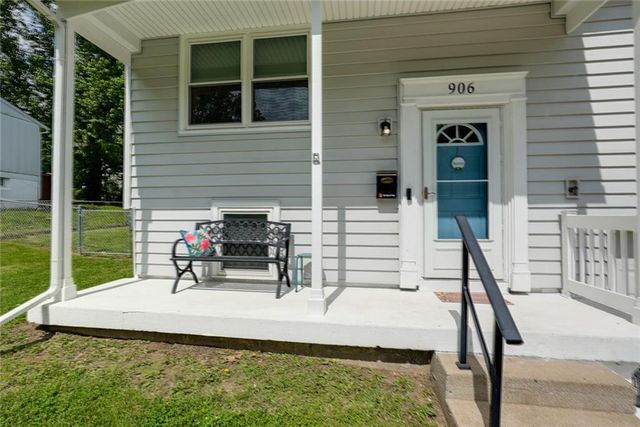 906 N Ponca Drive, Independence, MO 64056