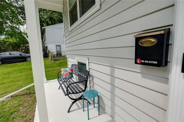 906 N Ponca Drive, Independence, MO 64056
