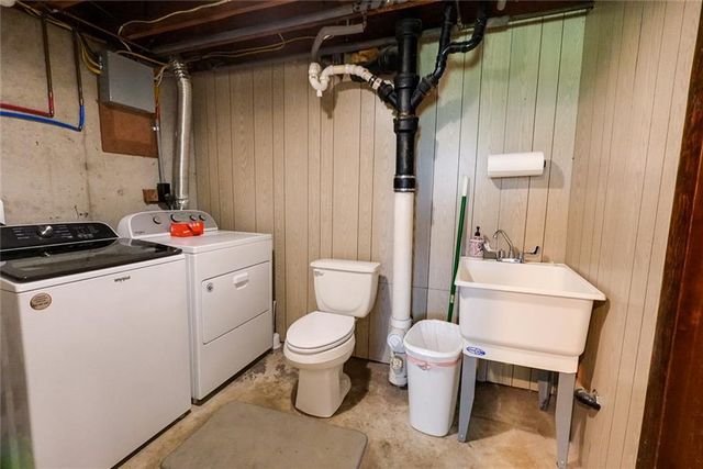 906 N Ponca Drive, Independence, MO 64056