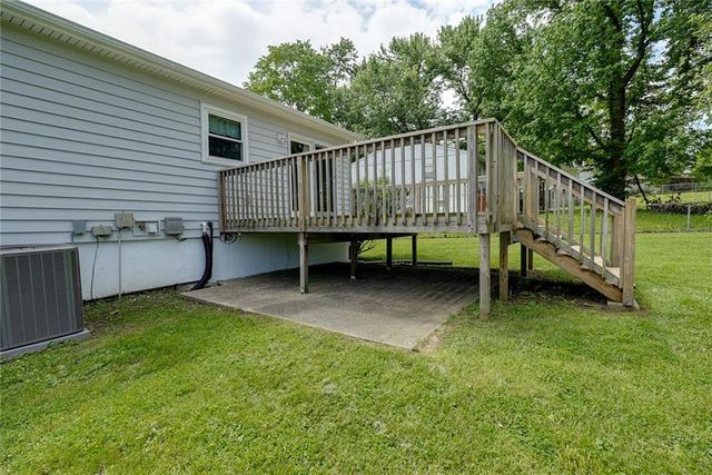 906 N Ponca Drive, Independence, MO 64056
