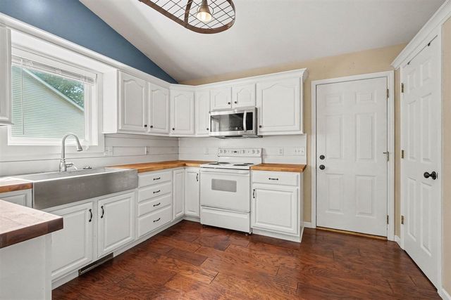 8165 Black Forest Drive, Portage, MI 49002