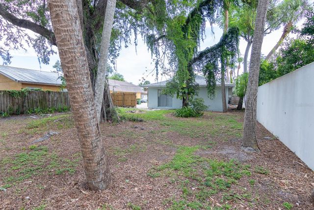1038 25TH STREET, Sarasota, FL 34234
