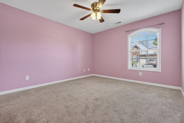1386 Bruceton Dr, Clarksville, TN 37042