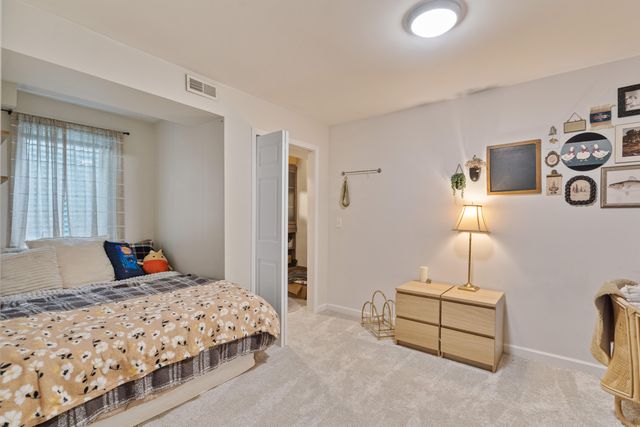 6594 Annandale Drive, Kalamazoo, MI 49009