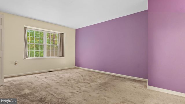 10411 CAMPUS WAY S, Upper Marlboro, MD 20774