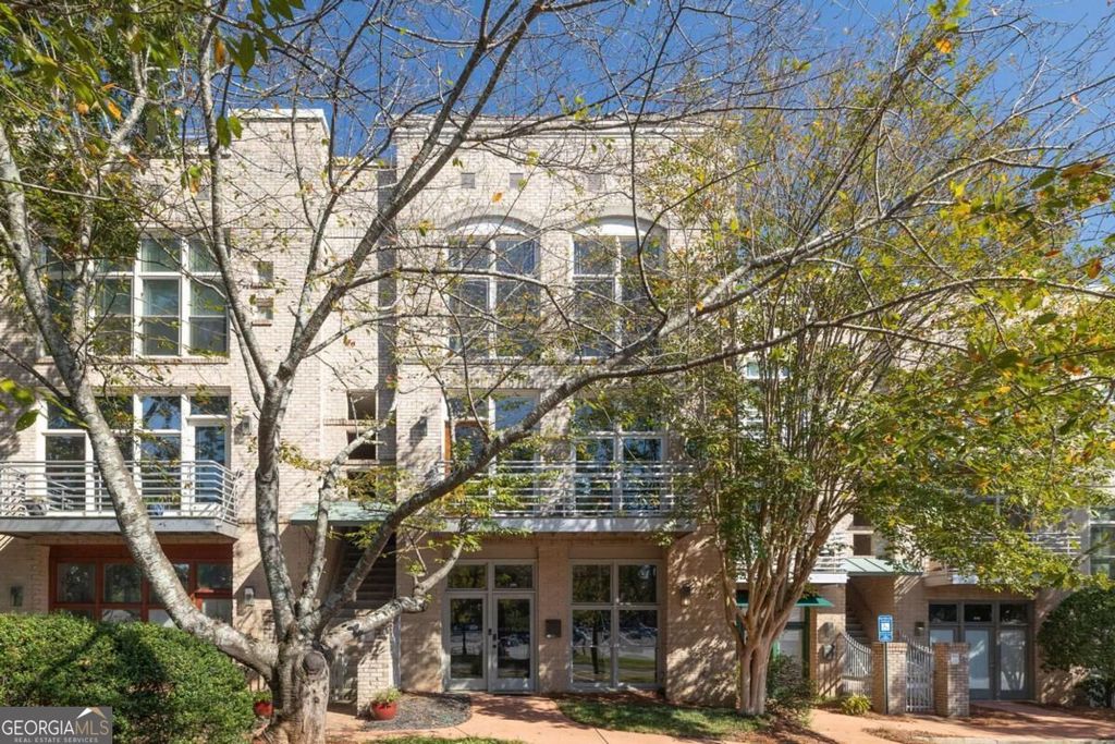 1261 Apple Valley Road NE, Atlanta, GA 30319 — exterior