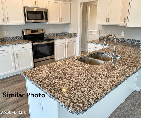 754 Secession Lane, Jacksonville, NC 28546