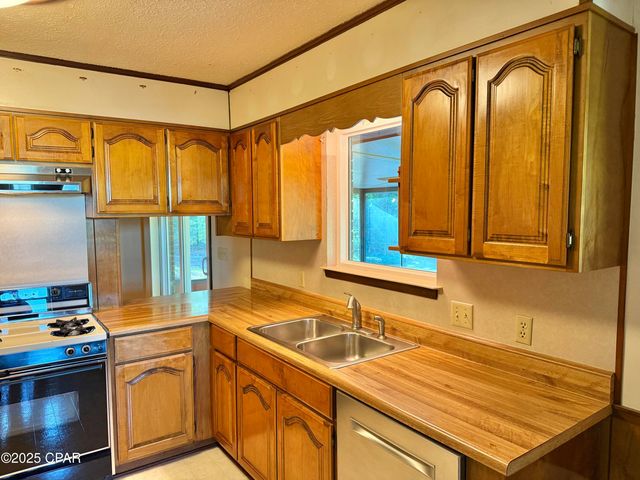 7425 Chipewa Street, Panama City, FL 32404