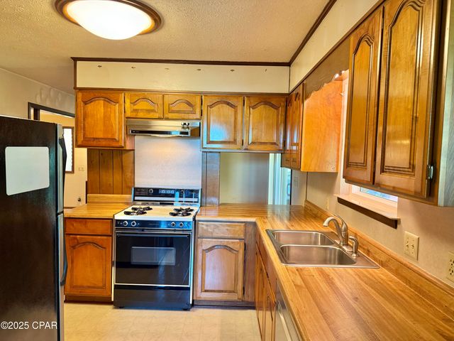 7425 Chipewa Street, Panama City, FL 32404