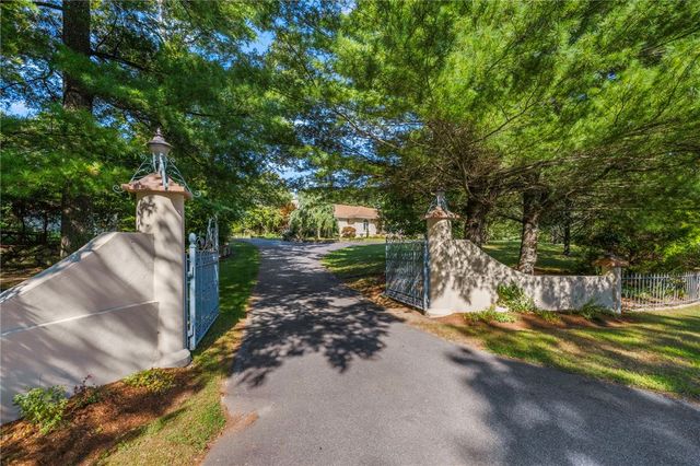 22 Brook View Drive, Scituate, RI 02831