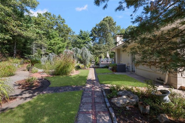 22 Brook View Drive, Scituate, RI 02831