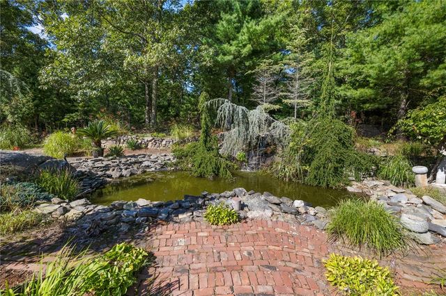 22 Brook View Drive, Scituate, RI 02831