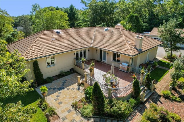 22 Brook View Drive, Scituate, RI 02831