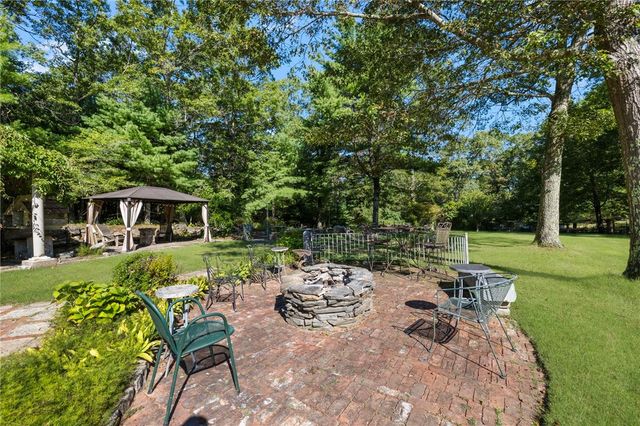 22 Brook View Drive, Scituate, RI 02831