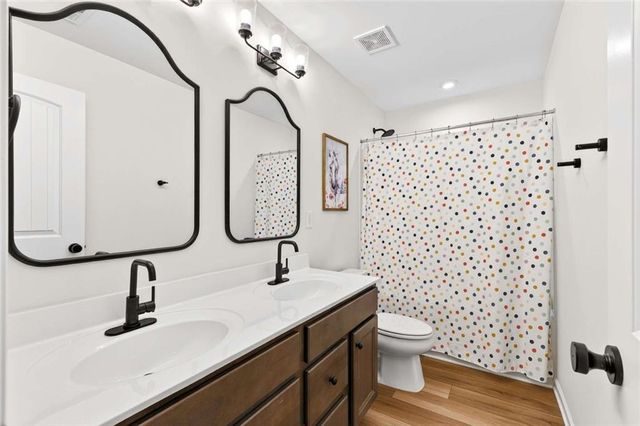 709 Michigan Circle, Hoschton, GA 30548