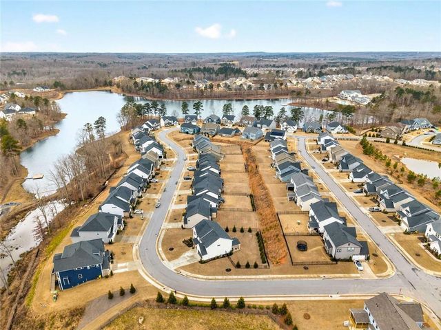 709 Michigan Circle, Hoschton, GA 30548