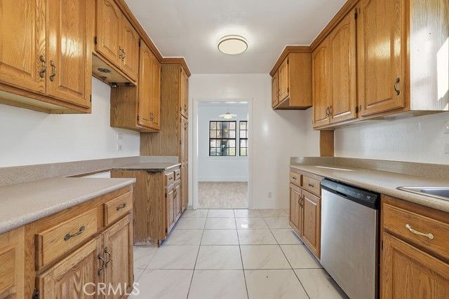 8321 Valecrest Drive, Sun Valley (los Angeles), CA 91352