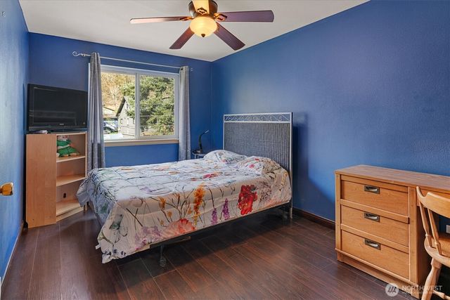 6352 24th Avenue SW, Seattle, WA 98106