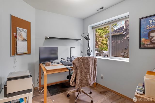 6352 24th Avenue SW, Seattle, WA 98106