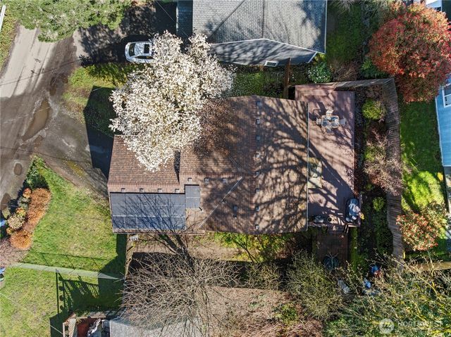 6352 24th Avenue SW, Seattle, WA 98106