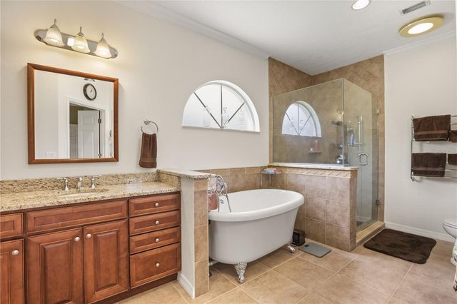 5410 RUSTIC PINE COURT, Orlando, FL 32819