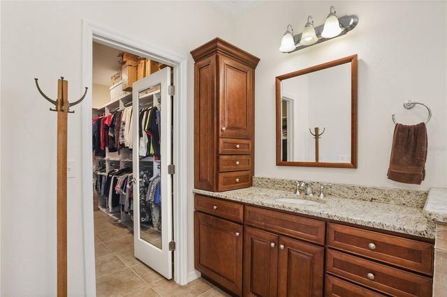 5410 RUSTIC PINE COURT, Orlando, FL 32819