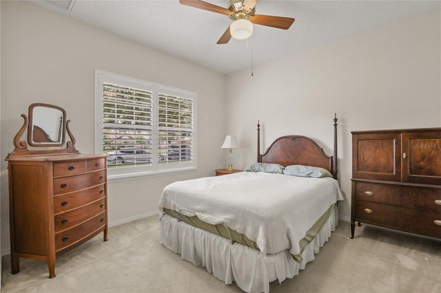 5410 RUSTIC PINE COURT, Orlando, FL 32819