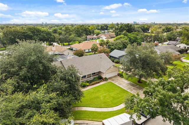 5410 RUSTIC PINE COURT, Orlando, FL 32819