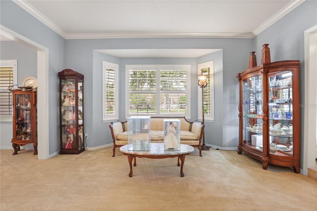 Image 10 of property listing at 5410 RUSTIC PINE COURT, Orlando, FL 32819