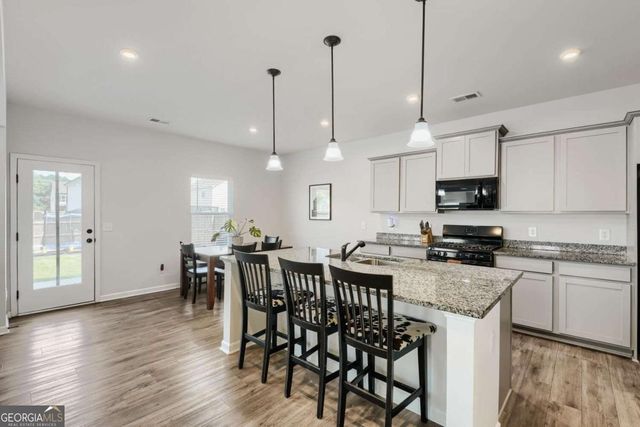 407 Larry Lane, Adairsville, GA 30103