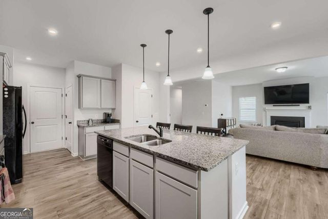 407 Larry Lane, Adairsville, GA 30103