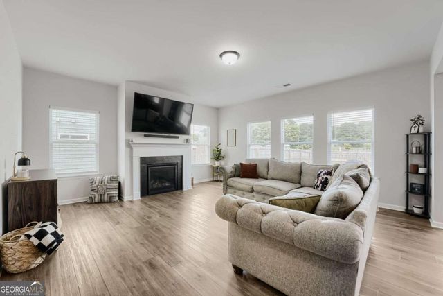 407 Larry Lane, Adairsville, GA 30103