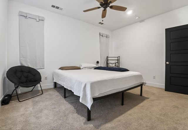 10970 N Honeysuckle Drive, Fresno, CA 93730