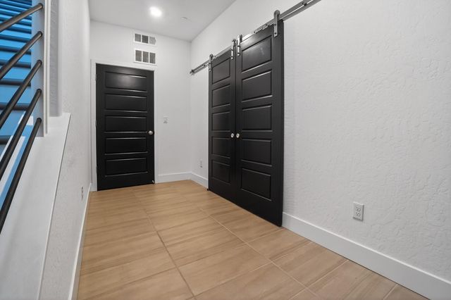 10970 N Honeysuckle Drive, Fresno, CA 93730