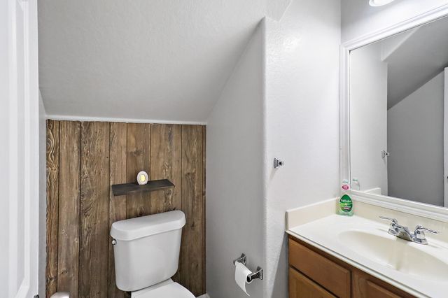 15607 Sheldon Ridge Way, Houston, TX 77044