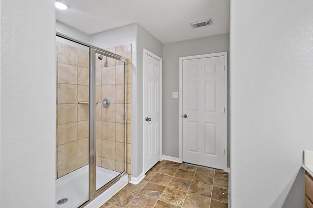 15607 Sheldon Ridge Way, Houston, TX 77044