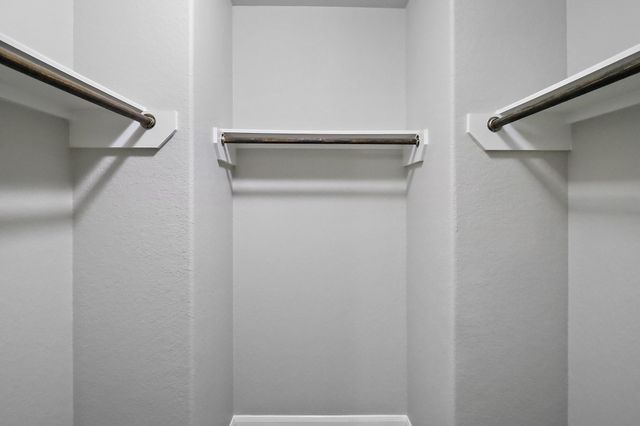 15607 Sheldon Ridge Way, Houston, TX 77044