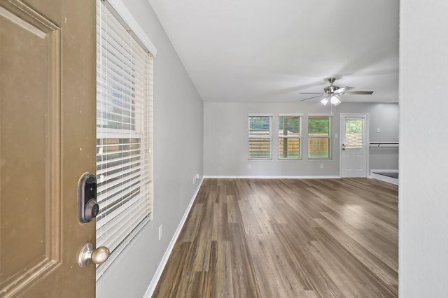 15607 Sheldon Ridge Way, Houston, TX 77044