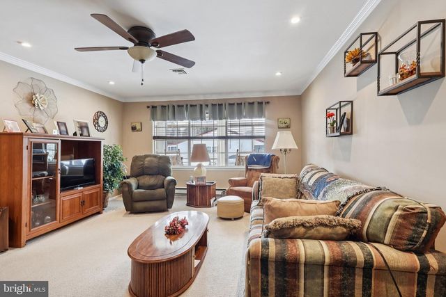 24 SAINT DAVIDS PL, Southampton, NJ 08088