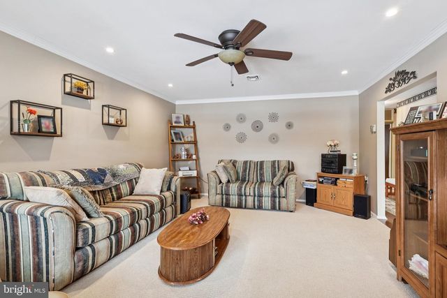 24 SAINT DAVIDS PL, Southampton, NJ 08088