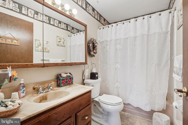 24 SAINT DAVIDS PL, Southampton, NJ 08088