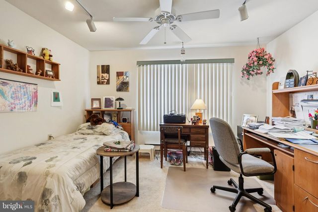 24 SAINT DAVIDS PL, Southampton, NJ 08088