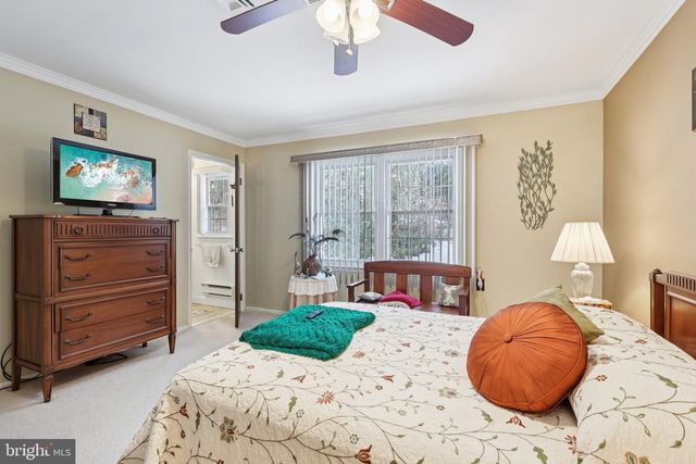 24 SAINT DAVIDS PL, Southampton, NJ 08088