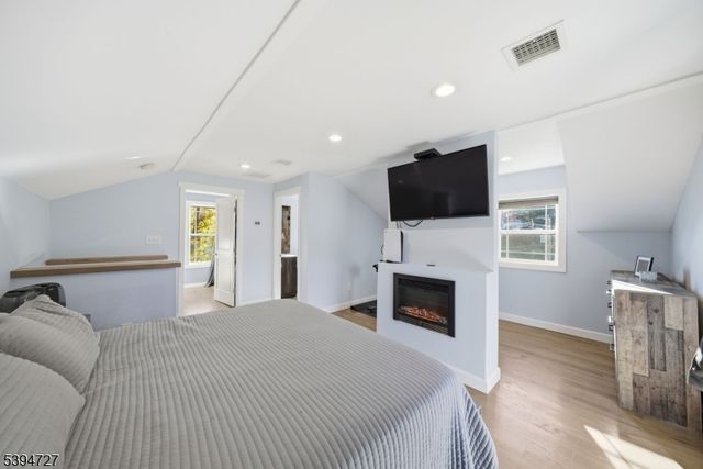 114 Townsend Rd, Wanaque Boro, NJ 07465