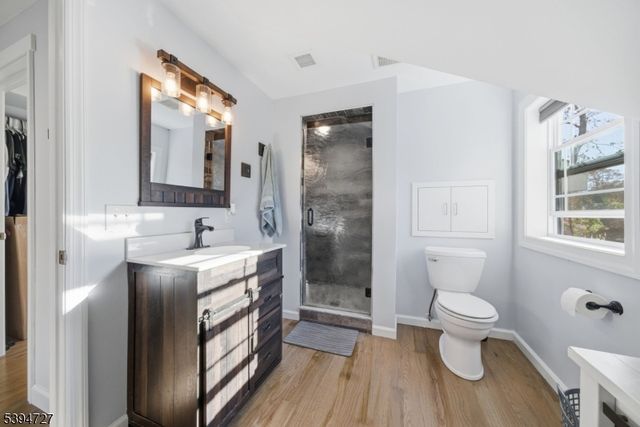 114 Townsend Rd, Wanaque Boro, NJ 07465