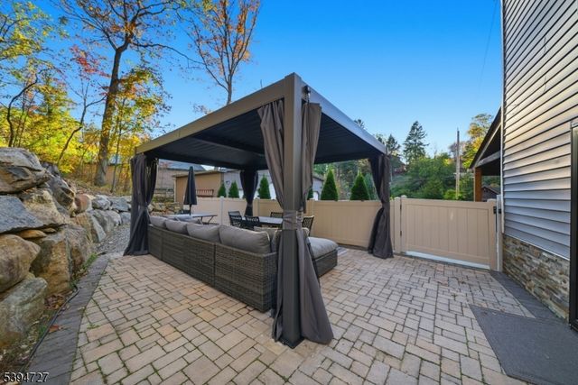 114 Townsend Rd, Wanaque Boro, NJ 07465