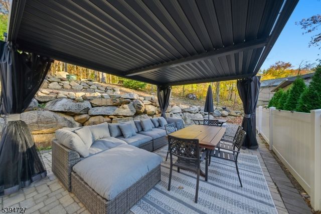 114 Townsend Rd, Wanaque Boro, NJ 07465